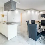 Terr69- Bright Gem In Charming Old Town Appartement *