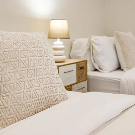 Terr69- Bright Gem In Charming Old Town