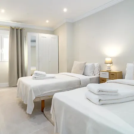 Terr69- Bright Gem In Charming Old Town Apartment