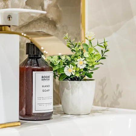 Terr69- Bright Gem In Charming Old Town Estepona