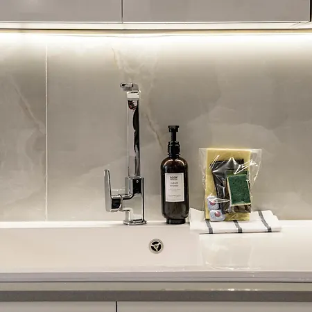 Terr69- Bright Gem In Charming Old Town