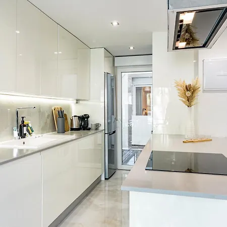 Terr69- Bright Gem In Charming Old Town Estepona