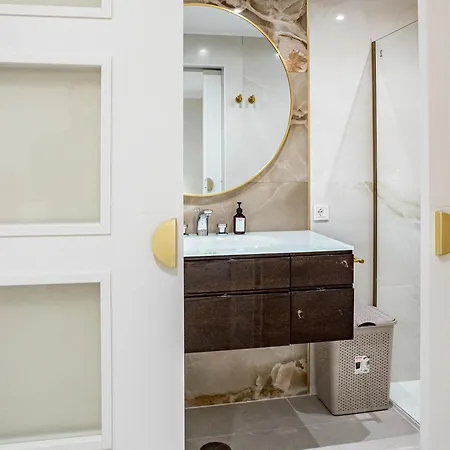 Terr69- Bright Gem In Charming Old Town *