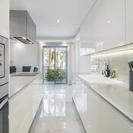 아파트 Terr69- Bright Gem In Charming Old Town *