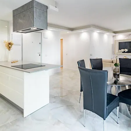아파트 Terr69- Bright Gem In Charming Old Town