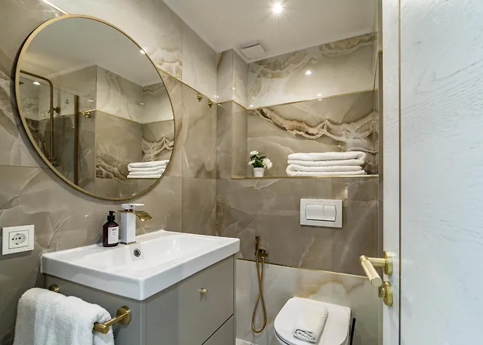 Terr69- Bright Gem In Charming Old Town